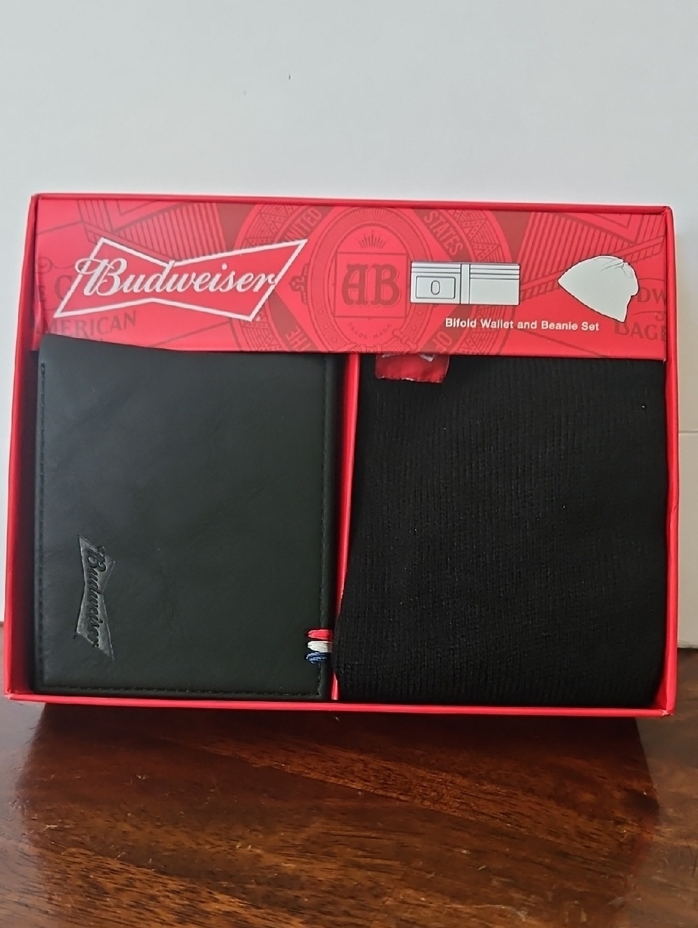 Budweiser Black Wallet & Black Beanie Gift Set with Red Box